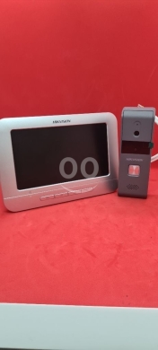 Other Goods in Abdeh - hikvision 7 inch video phone