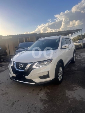 Nissan in Nahr Ibrahim - نيسان إكس تريل 2019 أبيض لؤلؤي | 2019 Nissan X-Trail Pearl White Luxury Family SUV