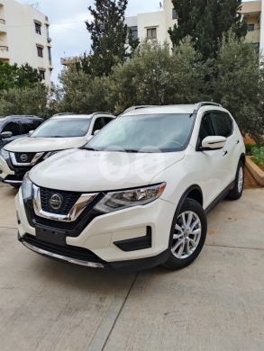 نيسان في أبو سمرا - Nissan Rogue SV 2019