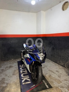 Motorcycles & ATVs in Beirut City - Gsxr 1000 k6