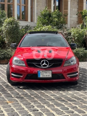 مرسيدس بنز في مدينة بيروت - Mercedes-Benz C-class 2012