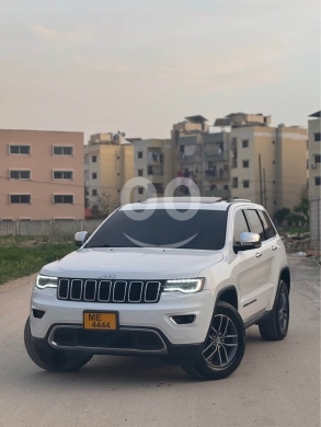 Jeep in Tripoli - Grand Cherokee 2017