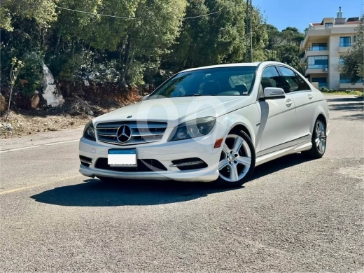 Mercedes-Benz in Sin el-Fil - C300 Model 2011