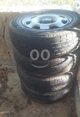 Vehicles accessories in Beit El Din - Toyota rav4 rims and tires 16 original
