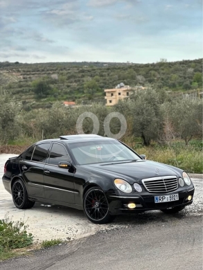 Mercedes-Benz in Berqayel - E500 2003