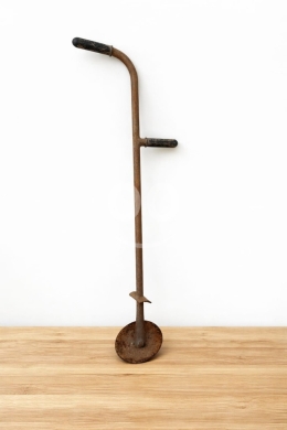 Antiques & Collectibles in Batroun - أداة قياس أو تخطيط يدوية قديمة (روليت) | Vintage Manual Measuring Wheel - Road Planner