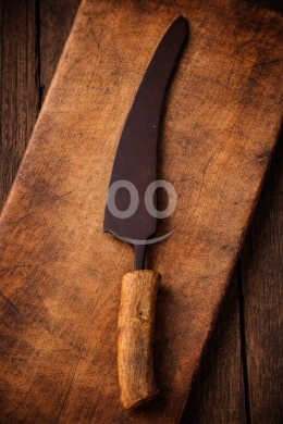 Antiques & Collectibles في البترون - سكين "ساطور" تراثي قديم بنصل منحني - قطعة نادرة | Antique Curved Cleaver/Knife - Rare Heritage Piece