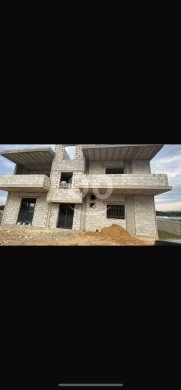 Villas for rent in Mar Touma - للبيع فيلا مار توما مساحة ٨١٦ م قيد الإنشاء