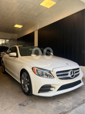Mercedes-Benz in Jdeideh - Mercedes C300 2017