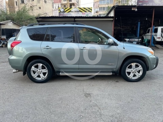 Toyota dans Beyrouth - Toyota rav4 model 2008