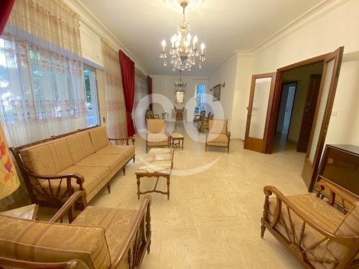 Apartments for sale in Achrafieh - Apartment for sale in Achrafieh 4 bedrooms with balconies and parking