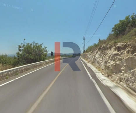 R9-3277 Land for Sale in Kour Batroun – 3,660 m², Zoning 25/50 — 2