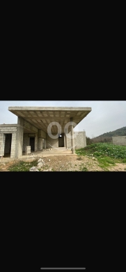 Lands for sale dans Gebrayel - للبيع ارض مع بيت قيد الإنشاء جبرايل ٢٥٥٠ م
