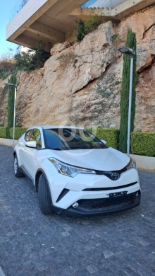 Toyota in Beirut City - تويوتا CHR موديل ٢٠١٩ - فل أوبشن | Toyota C-HR 2019 - Full Option