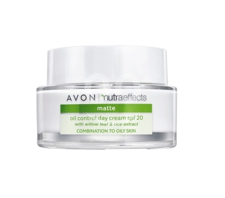 Santé & Beauté dans Bouchrieh - Oil control day cream with spf 20 from Avon