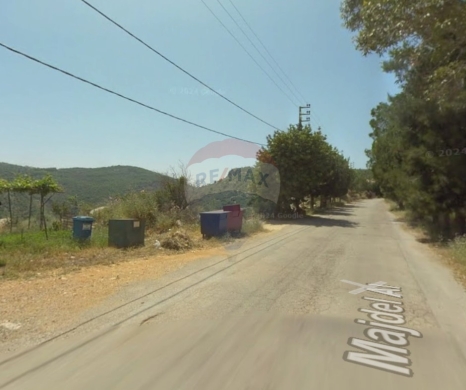 Lands for sale in Majdal - R9-3279 Land for Sale in Majdal Koura - 1,373 m², Zoning 25/50 أرض للبيع في مجدل الكورة - 1,373 متر مربع