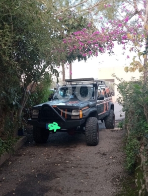 Jeep in Nahr Ibrahim - jeep cherokee 1988