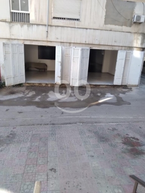 Commercials for rent in Dekouaneh - محلات ومستودع تجاري للبيع | Prime 460m² Commercial Store and Warehouse with Private Parking