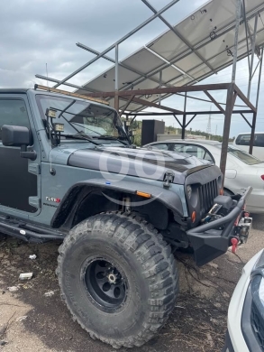 Jeep in Sour - Wrangler 2014