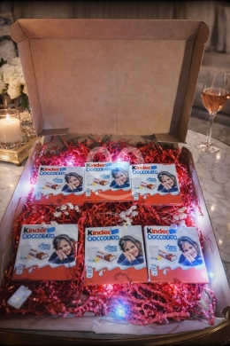 Food & Drink in Taalabaya - بوكس شوكولاتة كندر مخصص مع صور | Personalized Kinder Chocolate Gift Box with Custom Photos