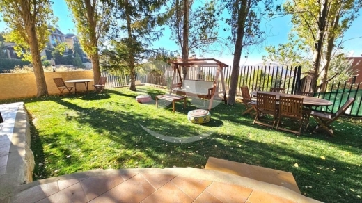 Villas for rent in Oyoun El Siman - Chalet \ villa for rent in Oyoun el Siman