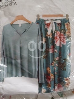 بجامة نسائية قطعتين بنقشة أزهار ناعمة - سعر 13$ | Stylish 2-Piece Floral Women's Pajama Set
