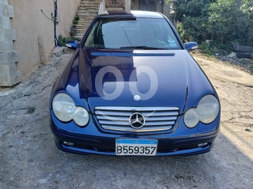 Mercedes-Benz in Jbeil - mercedes model 2002