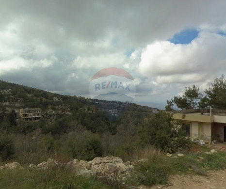 Lands for sale in Assoune - R9-3292 Land for Sale in Aassoun Danniyeh - 650 m²أرض للبيع في عاصون الضنية - 650 متر مربع