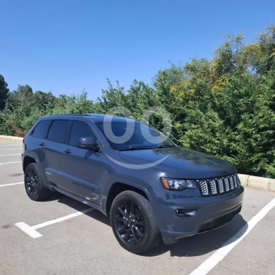 Jeep in Jdaide - grand cherokee