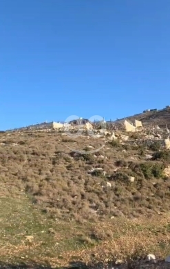 Lands for sale in Bayt zod - أرض ١٠٠٢ متر في الضنية في بيت زود للبيع