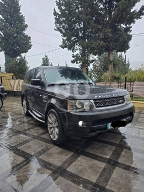 Land Rover in Tripoli - Range Rover Sport 2010