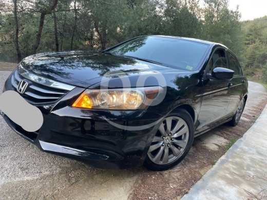 Honda in Zgharta - HONDA ACCORD 2011
