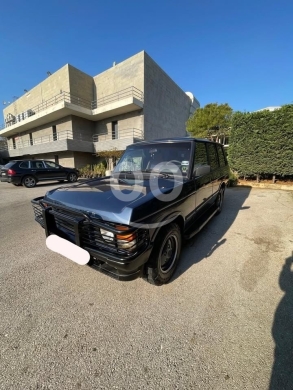 Land Rover in Beirut City - Range Rover 1988