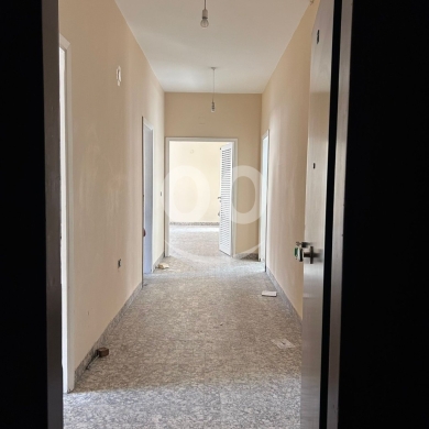 Other real estate in Hamra - شقتين للبيع في الحمراء 150م صك أخضر كهرباء ومصعد | Two Apartments for Sale in Hamra 150sqm