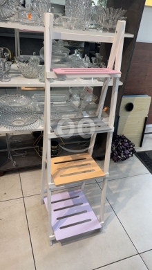 Other home furniture in Al Zarif - wood stand