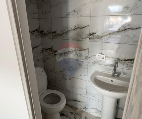 عقارات تجارية للبيع في Al Thaqafe Street - R9-3299 Shop for Sale in Thaqafa Street Tripoli - 22 m², Renovatedمحل للبيع في شارع الثقافة طرابلس - 22 متر مربع