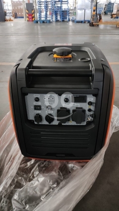 مولد كهرباء 3500 واط صامت بنزين مع ريموت كنترول للإيجار | 3500W Silent Petrol Generator for Rent