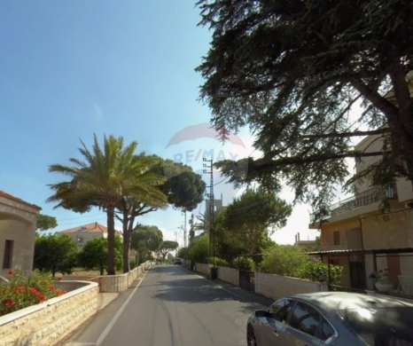 Lands for sale in Deddeh - R9-3302 Land for Sale in Deddeh Koura - 1200 m²أرض للبيع في دده الكورة - 1200 متر مربع