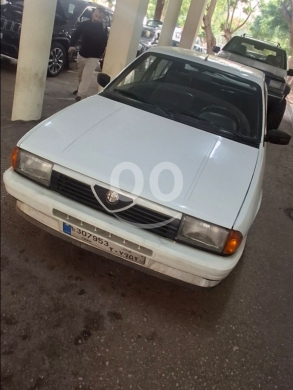 Alfa Romeo in Berj Hammoud - ألفا روميو 33 كوادريفوليو فيردي 1989 | Alfa Romeo 33 1.7 Quadrifoglio Verde
