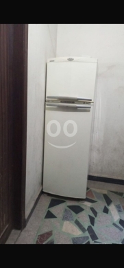 Kitchen appliances in Bourj el Barajneh - براد 20 قدم بحالة جيدة جداً مع كفالة سنة وتوصيل | 20-Foot Refrigerator