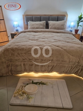Bedroom in Aley - Home furniture لحاف مجوز فرو ناعم ودافئ من ماركة FINE المميزة | Premium FINE Soft Faux Fur Double