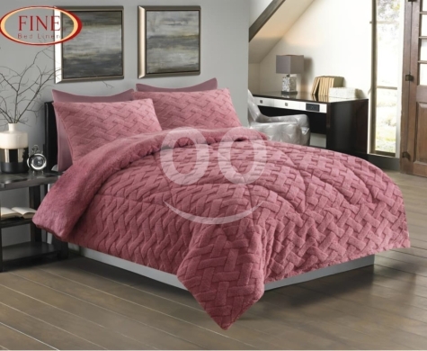 Bedroom in Aley - طقم لحاف "فاين" مجوز شتوي دافئ وأنيق | FINE Double Winter Quilt Set Warm & Stylish 38$