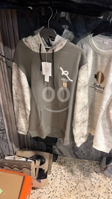 Clothes, Footwear & Accessories in Akkar el-Atika - هودي رجالي عصري بتصميم نينتندو أوساكا مريح وأنيق | Stylish Nintendo Osaka Men&#039;s Hoodie