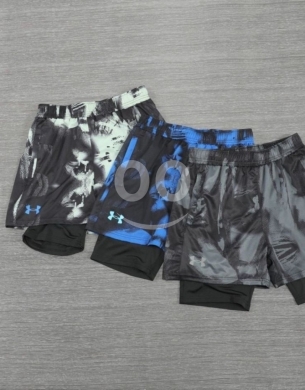 Vêtements, chaussures et accessoires dans Akkar el-Atika - شورت أندر آرمور رياضي بطبقتين للتمارين والجري | Under Armour 2-in-1 Training Sports Shorts