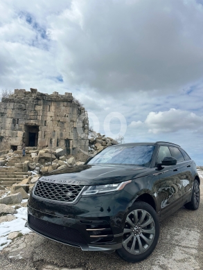 Land Rover in Zouk Mikaël - رينج روفر فيلار P-250 R-Dynamic موديل 2018 بحالة الوكالة | 2018 Range Rover Velar P-250 R-Dynamic