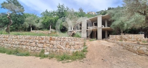 Lands for sale dans Chehim - عقار لقطة للبيع منطقة شحيم مساحةرخصة بناء ٥ طوابق مشيد طابقين على العظم