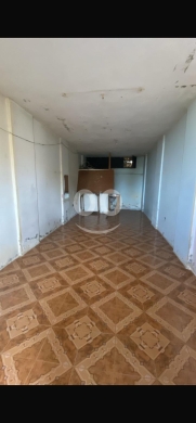 Commercials for sale in Cheikh Mohamad - محل تجاري للبيع في الشيخ محمد - موقع حيوي بجانب معهد ATC | Prime Shop for Sale in Cheikh Mohammed