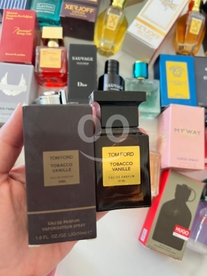 Health & Beauty in Karsita - عطر توم فورد بلاك أوركيد الأصلي ٣٠ مل للجنسين | Tom Ford Black Orchid Original 30ml EDP