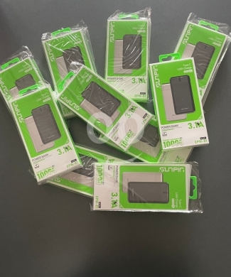Mobile accessories in Beirut City - باور بانك 10000 ملي أمبير شحن سريع منفذ تايب سي | Sunpin 10000mAh Power Bank 3.1A Fast Charge