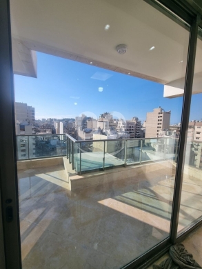 Apartments for sale in Mar Elias - شقة فخمة للبيع في مار الياس بيروت مساحة 185م | 185sqm Luxury Apt for Sale in Mar Elias Beirut